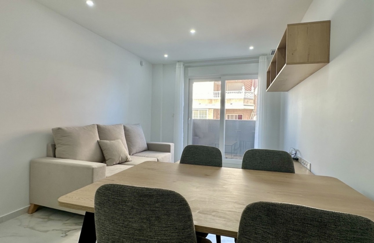 Resale - Apartment / flat - Torrevieja - Costa Blanca