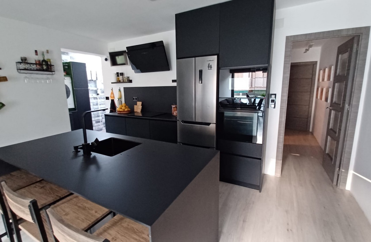 Resale - Apartment / flat - Torre de la Horadada - Costa Blanca