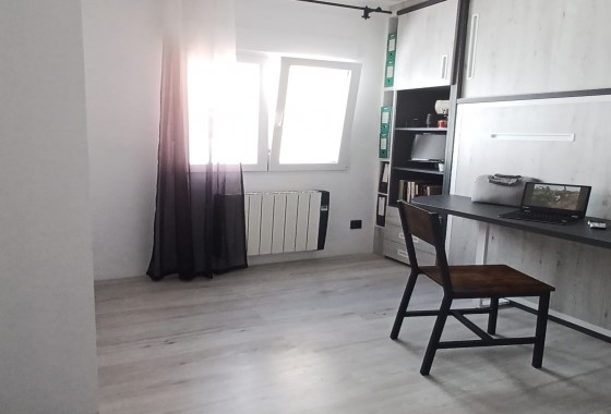 Resale - Apartment / flat - Torre de la Horadada - Costa Blanca