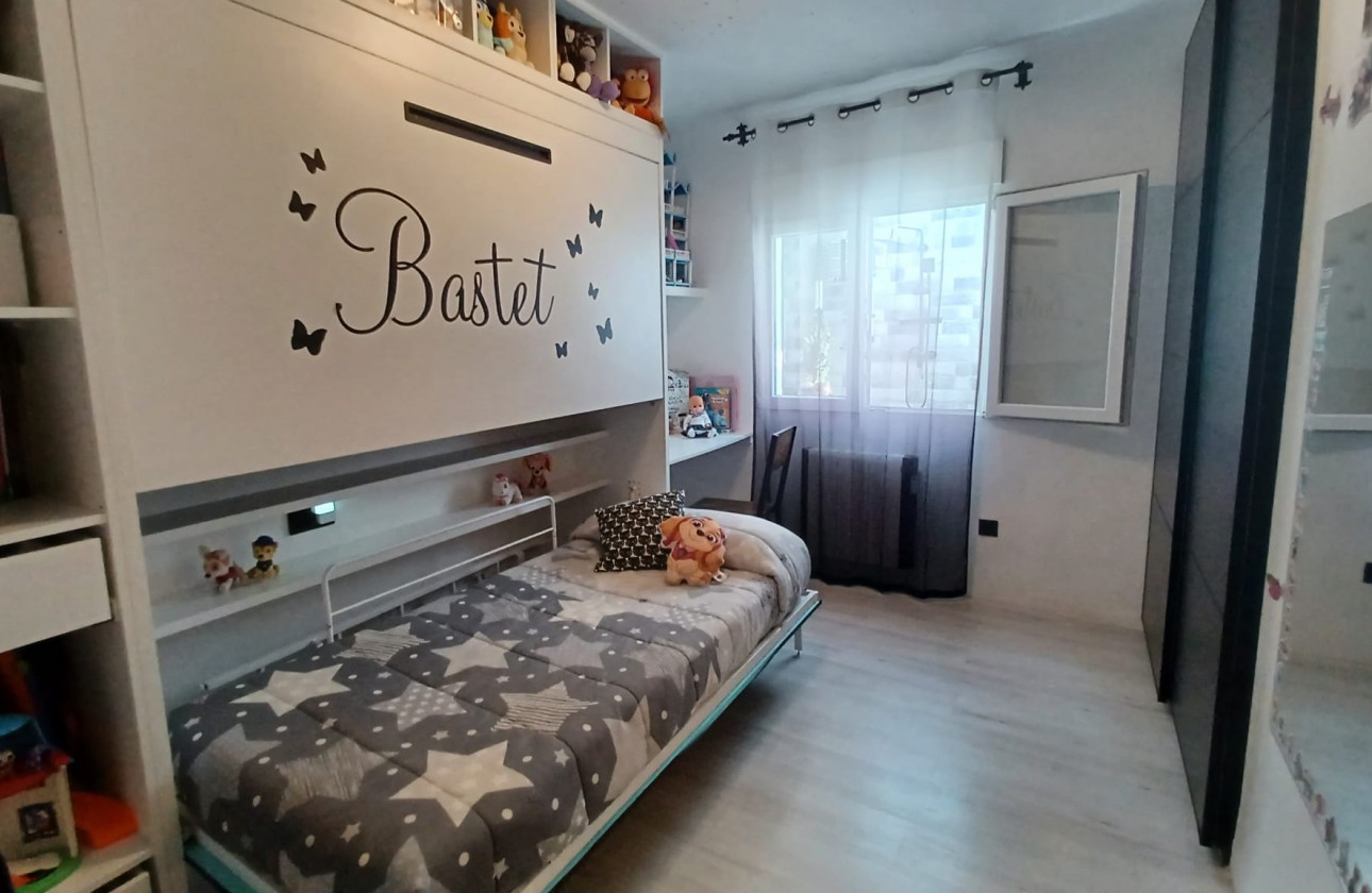 Resale - Apartment / flat - Torre de la Horadada - Costa Blanca