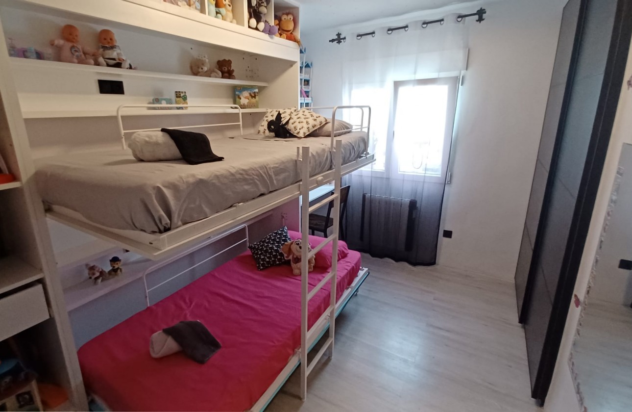 Resale - Apartment / flat - Torre de la Horadada - Costa Blanca