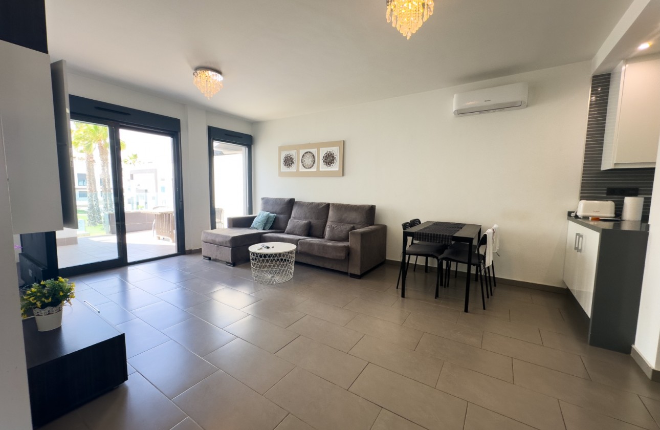 Resale - Bungalow - La Zenia - Costa Blanca