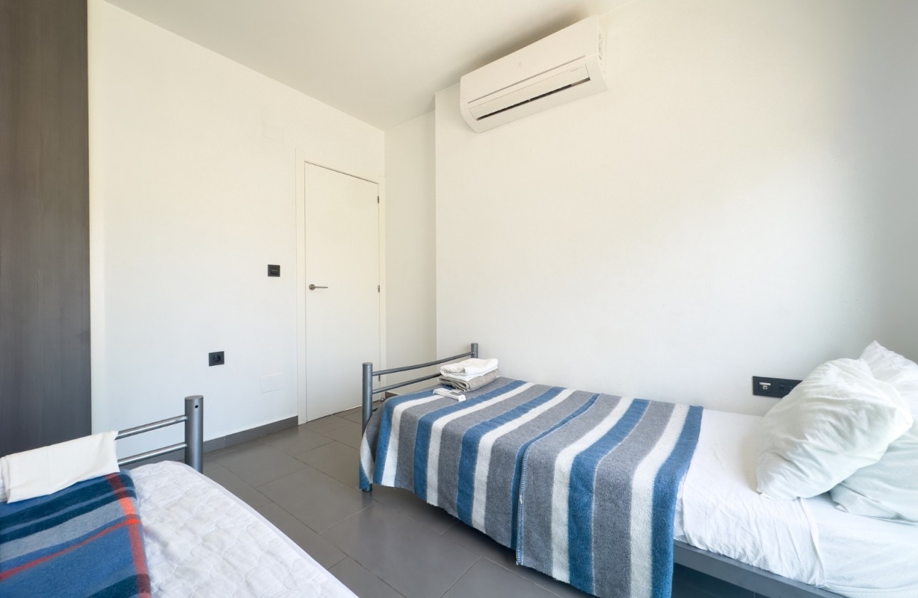 Resale - Bungalow - La Zenia - Costa Blanca