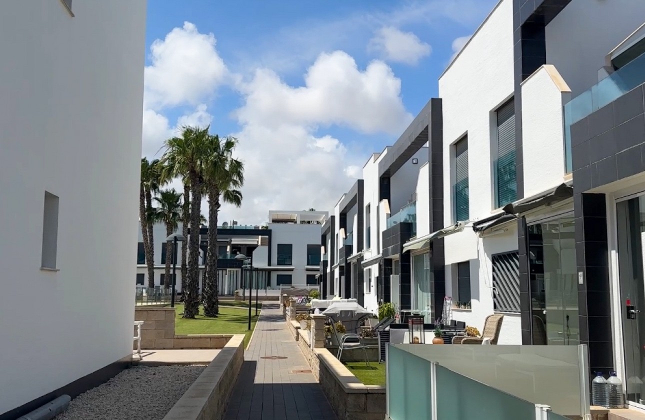 Resale - Bungalow - La Zenia - Costa Blanca