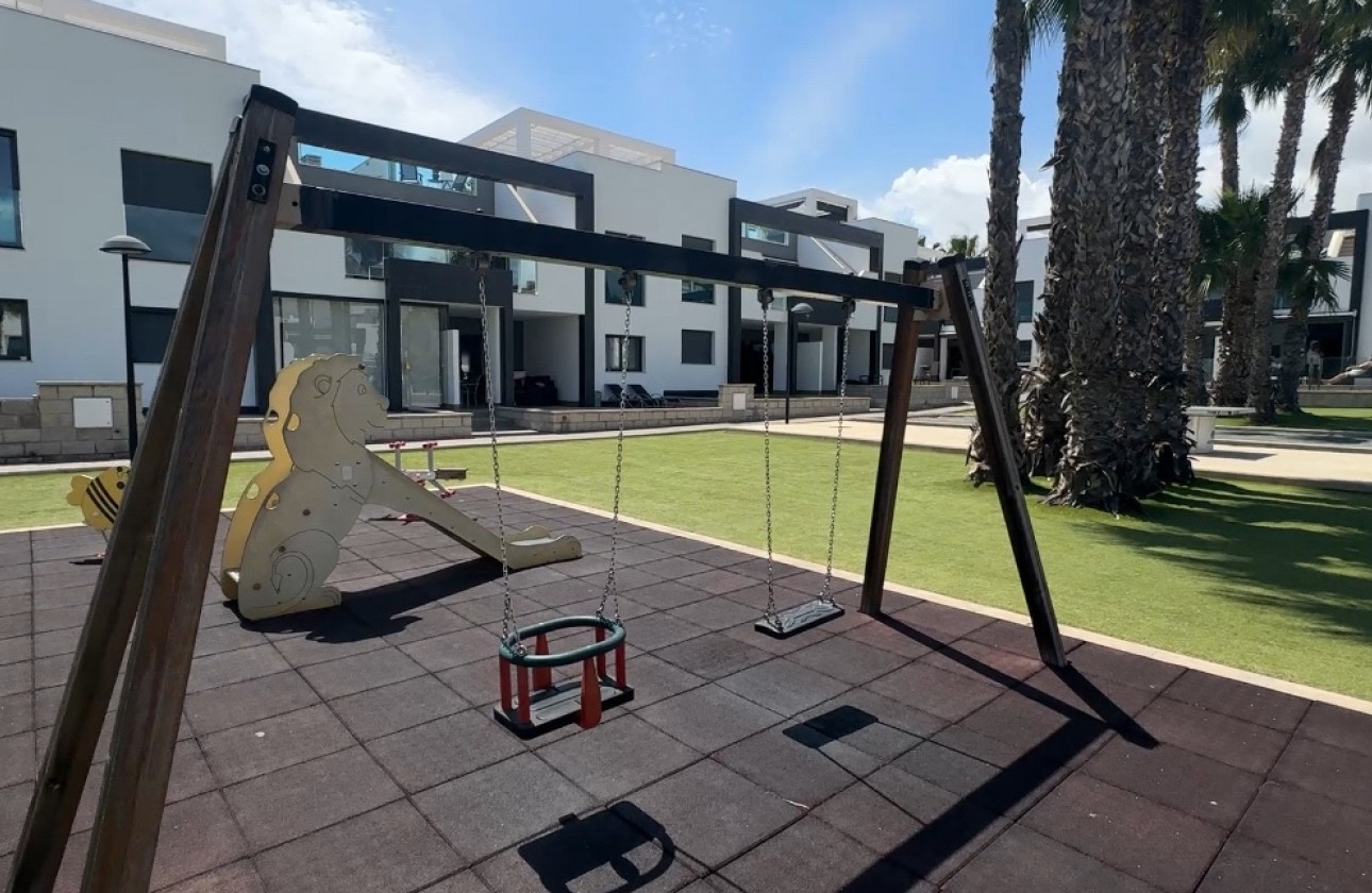 Resale - Bungalow - La Zenia - Costa Blanca