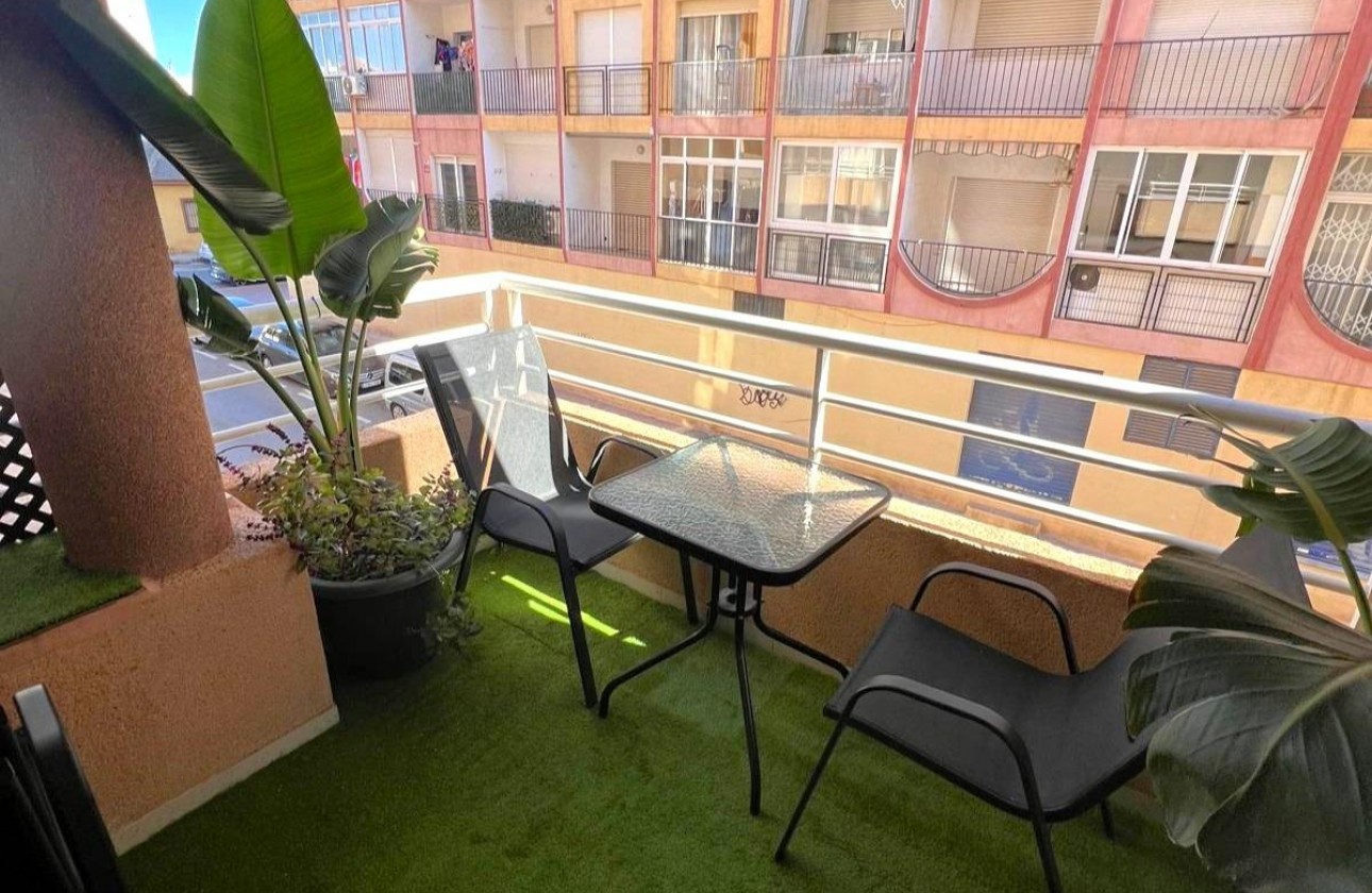Resale - Apartment / flat - Torrevieja - Curva del Palangre