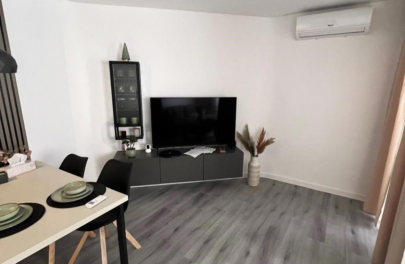 Resale - Apartment / flat - Torrevieja - Curva del Palangre