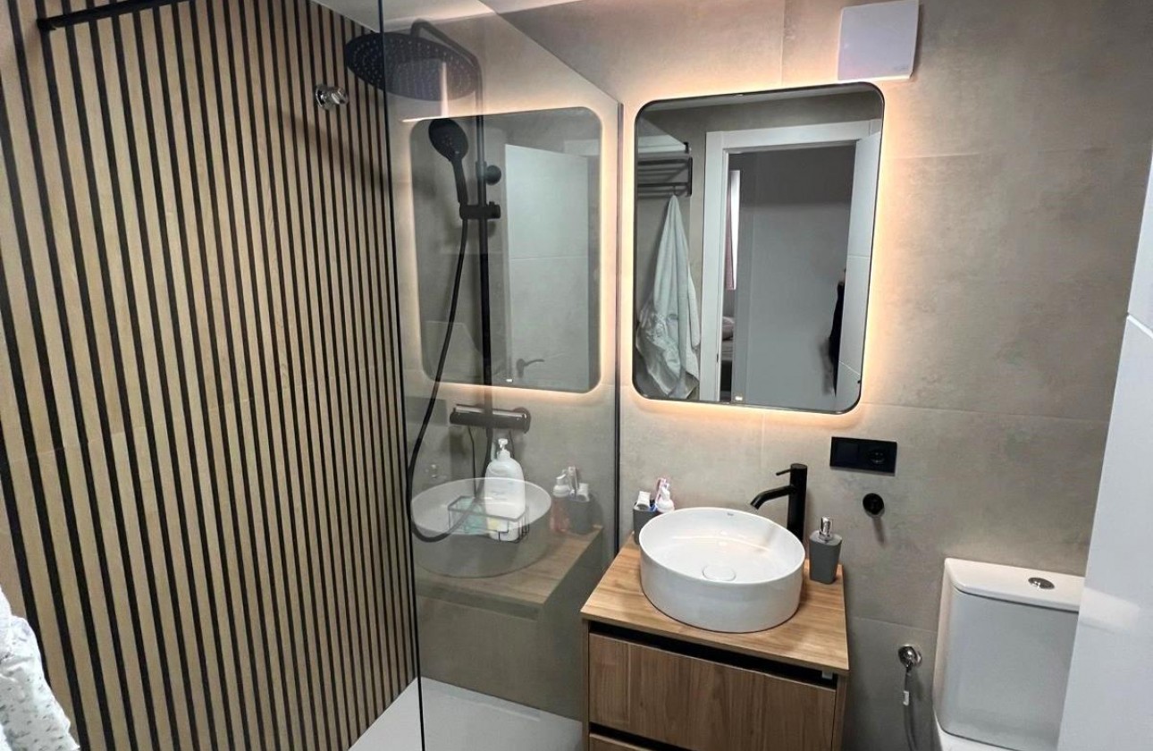 Resale - Apartment / flat - Torrevieja - Curva del Palangre