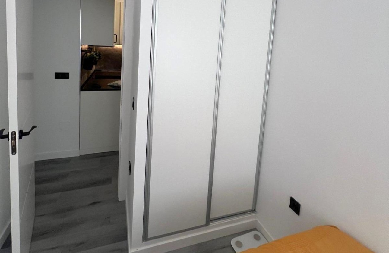 Resale - Apartment / flat - Torrevieja - Curva del Palangre