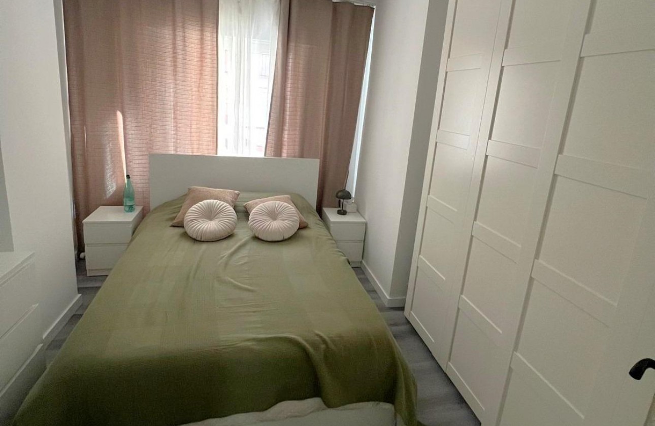 Resale - Apartment / flat - Torrevieja - Curva del Palangre