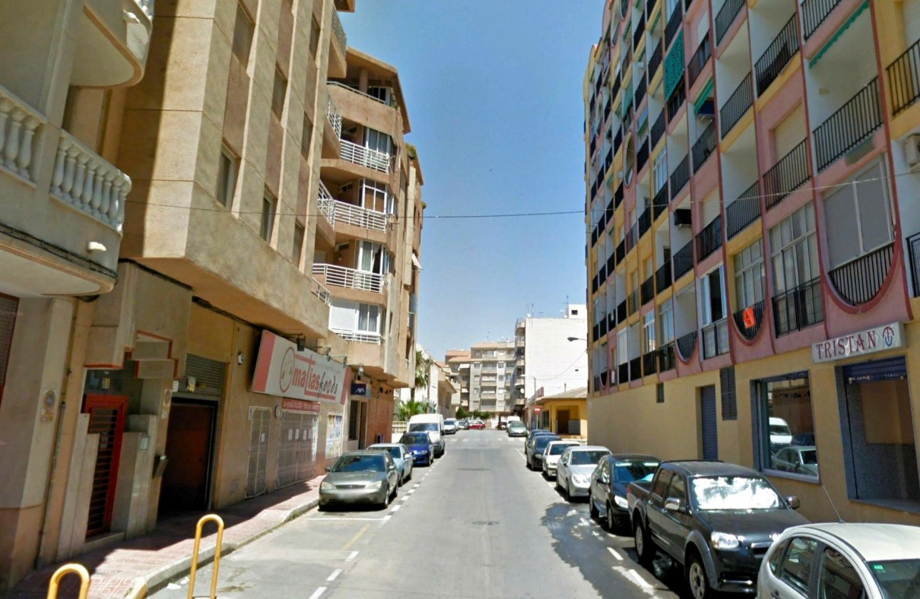 Resale - Apartment / flat - Torrevieja - Curva del Palangre