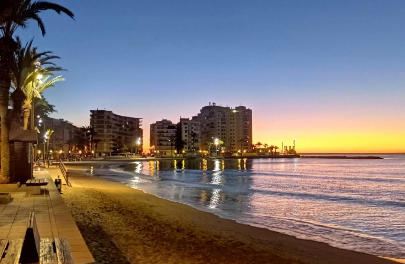 Resale - Apartment / flat - Torrevieja - Curva del Palangre