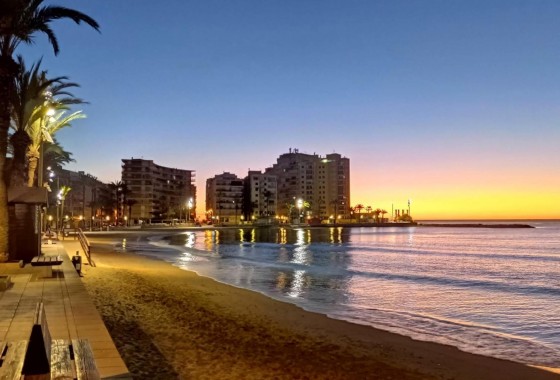 Resale - Apartment / flat - Torrevieja - Curva del Palangre