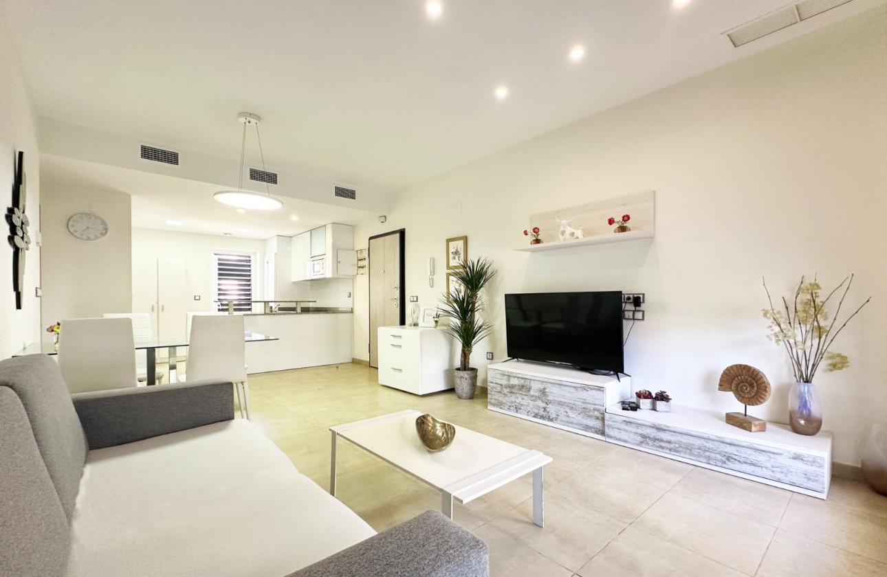 Resale - Apartment / flat - Santa Pola - Costa Blanca