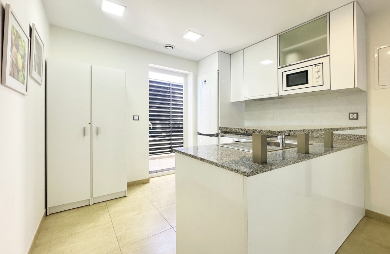 Resale - Apartment / flat - Santa Pola - Costa Blanca