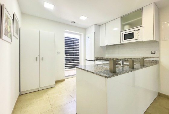 Resale - Apartment / flat - Santa Pola - Costa Blanca