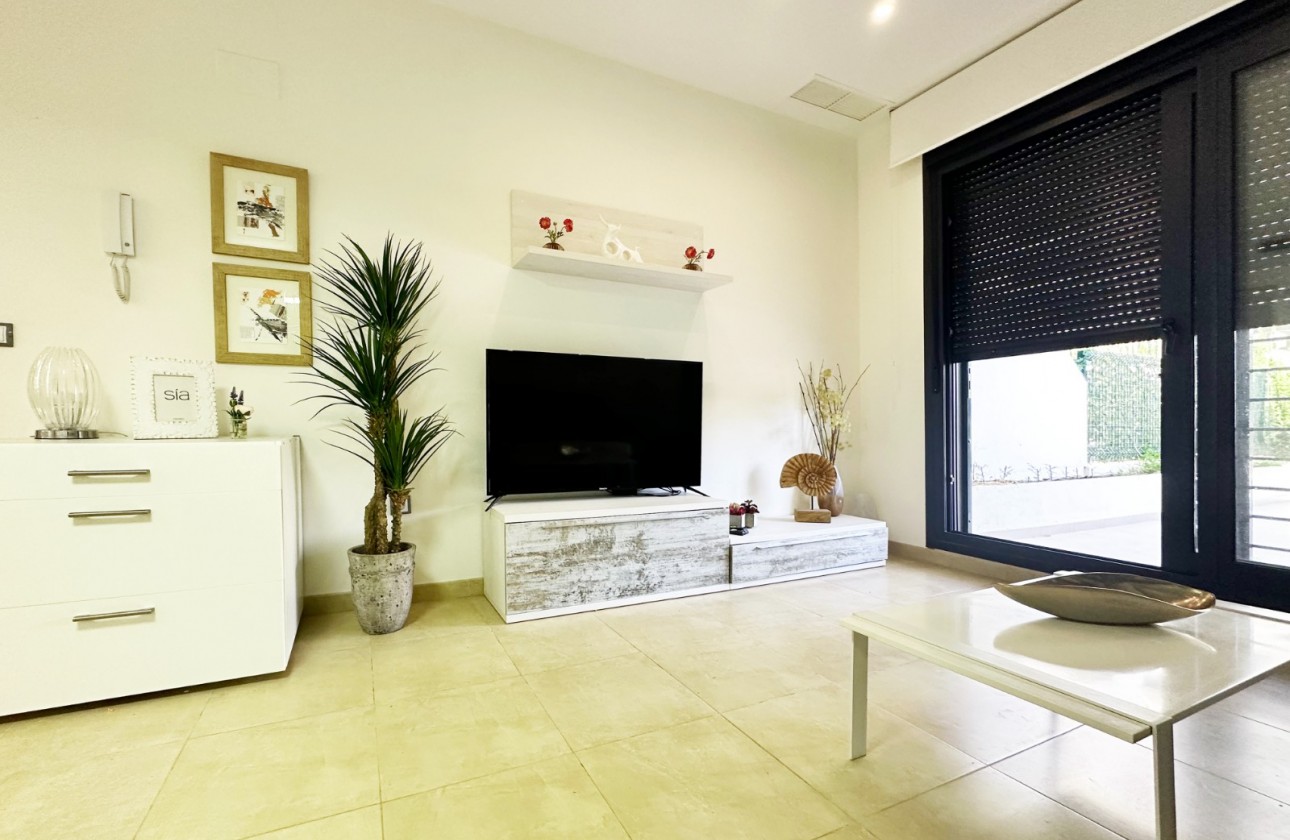 Resale - Apartment / flat - Santa Pola - Costa Blanca