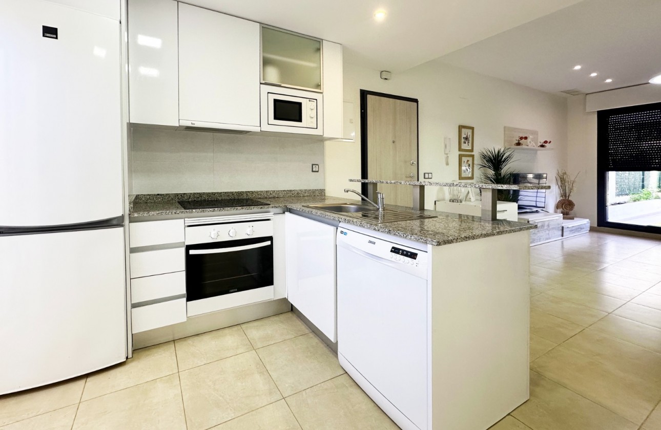 Resale - Apartment / flat - Santa Pola - Costa Blanca