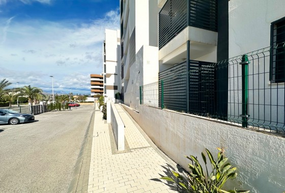 Resale - Apartment / flat - Santa Pola - Costa Blanca