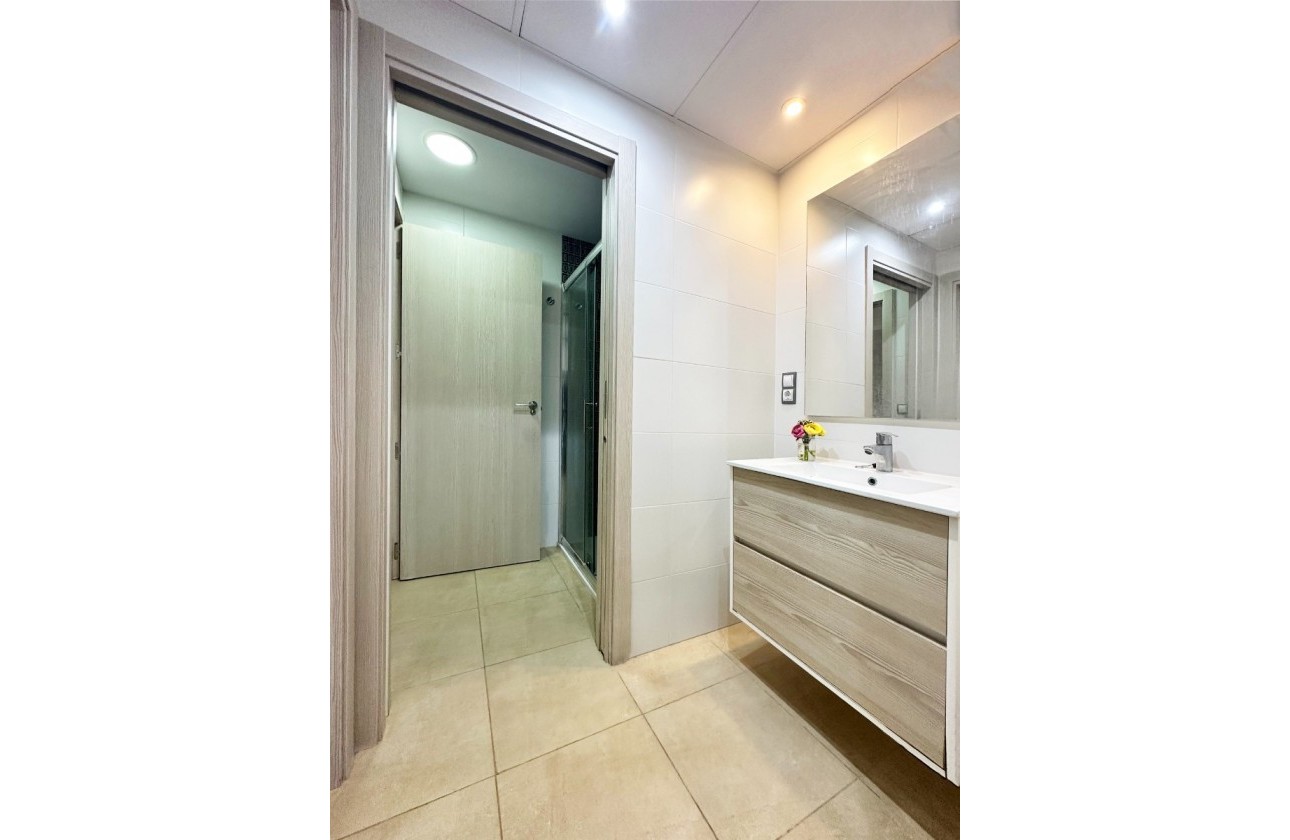 Resale - Apartment / flat - Santa Pola - Costa Blanca