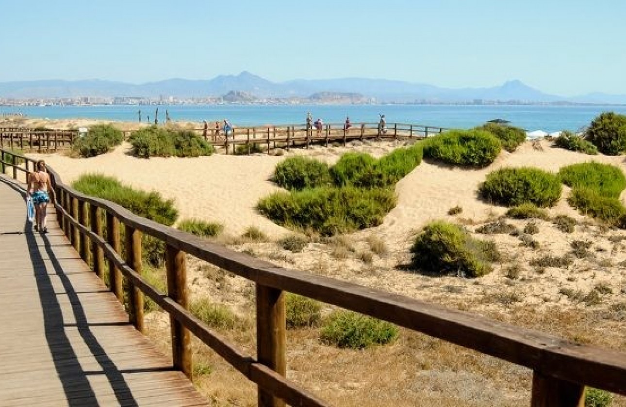 Resale - Apartment / flat - Santa Pola - Costa Blanca