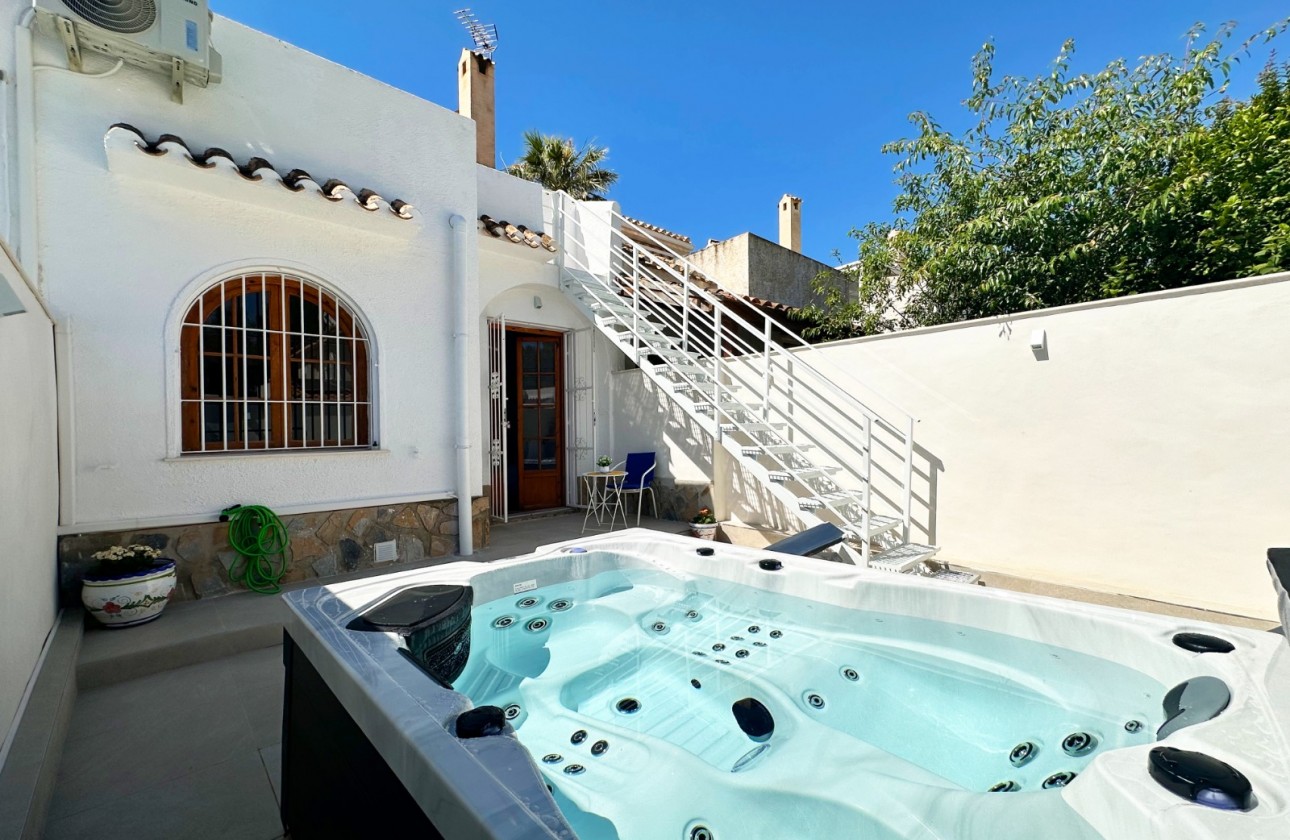 Revente - Villa - Orihuela Costa - Costa Blanca