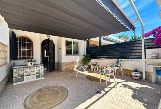 Revente - Villa - Orihuela Costa - Costa Blanca
