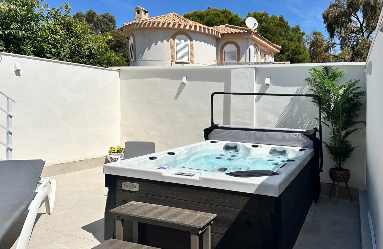 Revente - Villa - Orihuela Costa - Costa Blanca