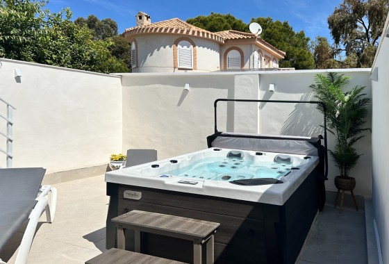 Revente - Villa - Orihuela Costa - Costa Blanca