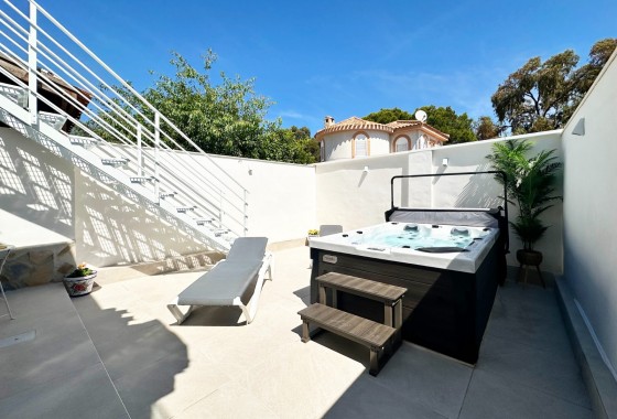 Revente - Villa - Orihuela Costa - Costa Blanca