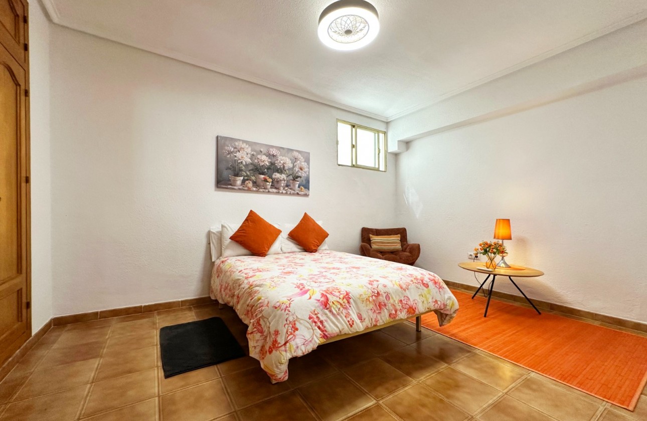 Revente - Villa - Orihuela Costa - Costa Blanca