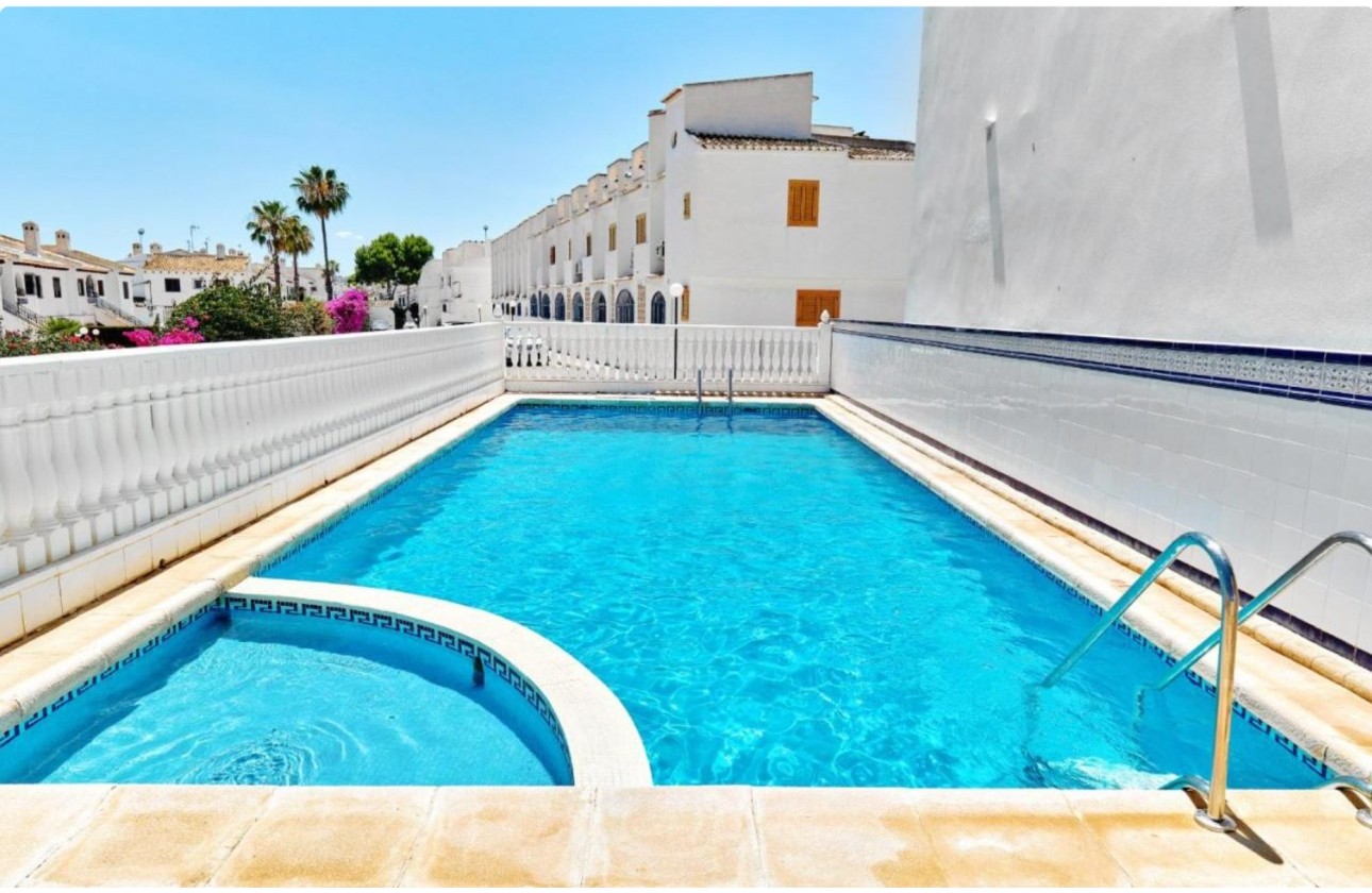 Revente - Villa - Orihuela Costa - Costa Blanca