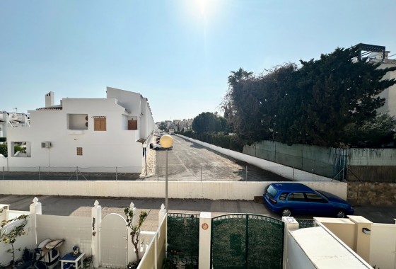 Revente - Villa - Orihuela Costa - Costa Blanca