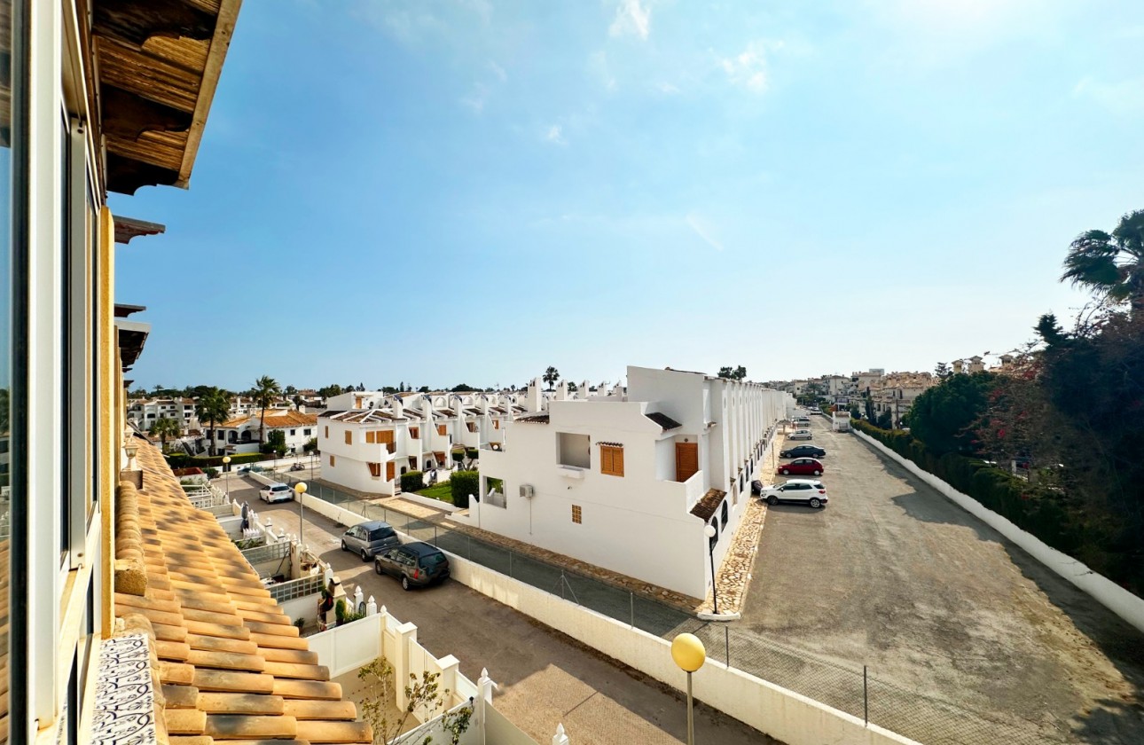 Revente - Villa - Orihuela Costa - Costa Blanca