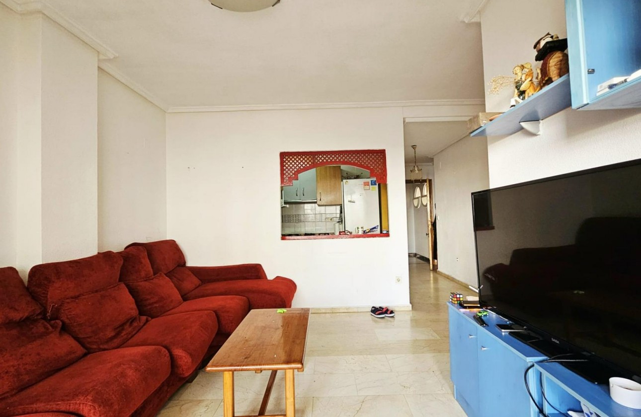 Resale - Apartment / flat - Torrevieja - Playa de los Locos