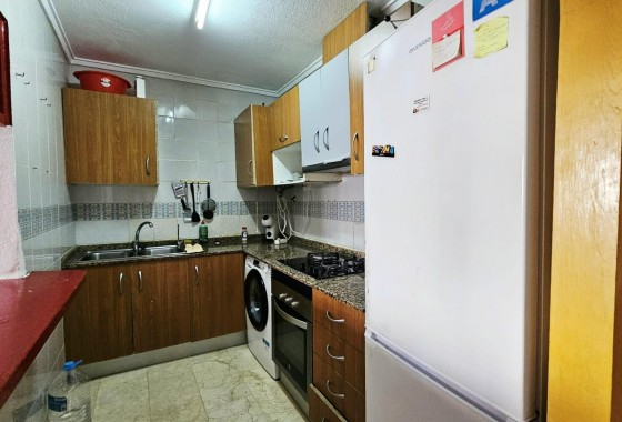 Resale - Apartment / flat - Torrevieja - Playa de los Locos