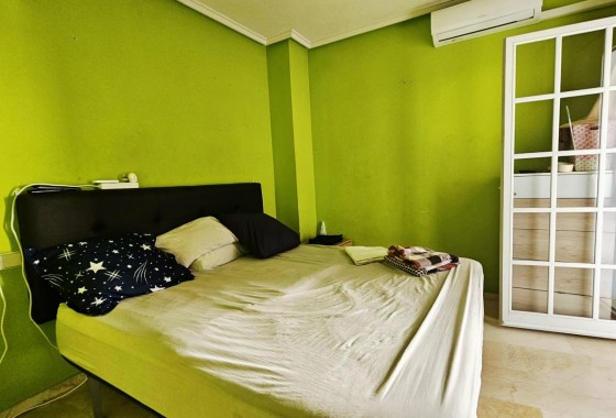 Resale - Apartment / flat - Torrevieja - Playa de los Locos