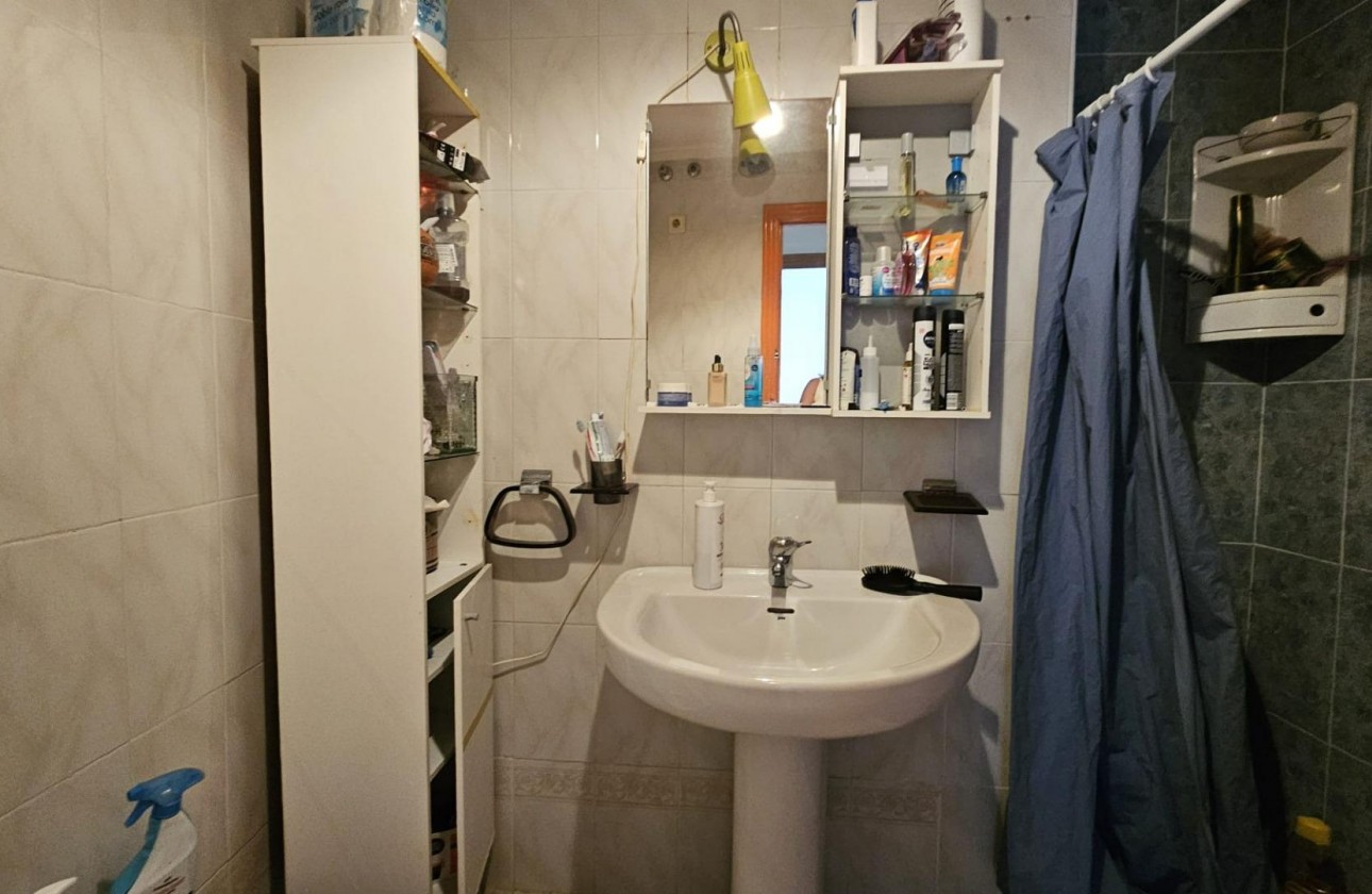 Resale - Apartment / flat - Torrevieja - Playa de los Locos
