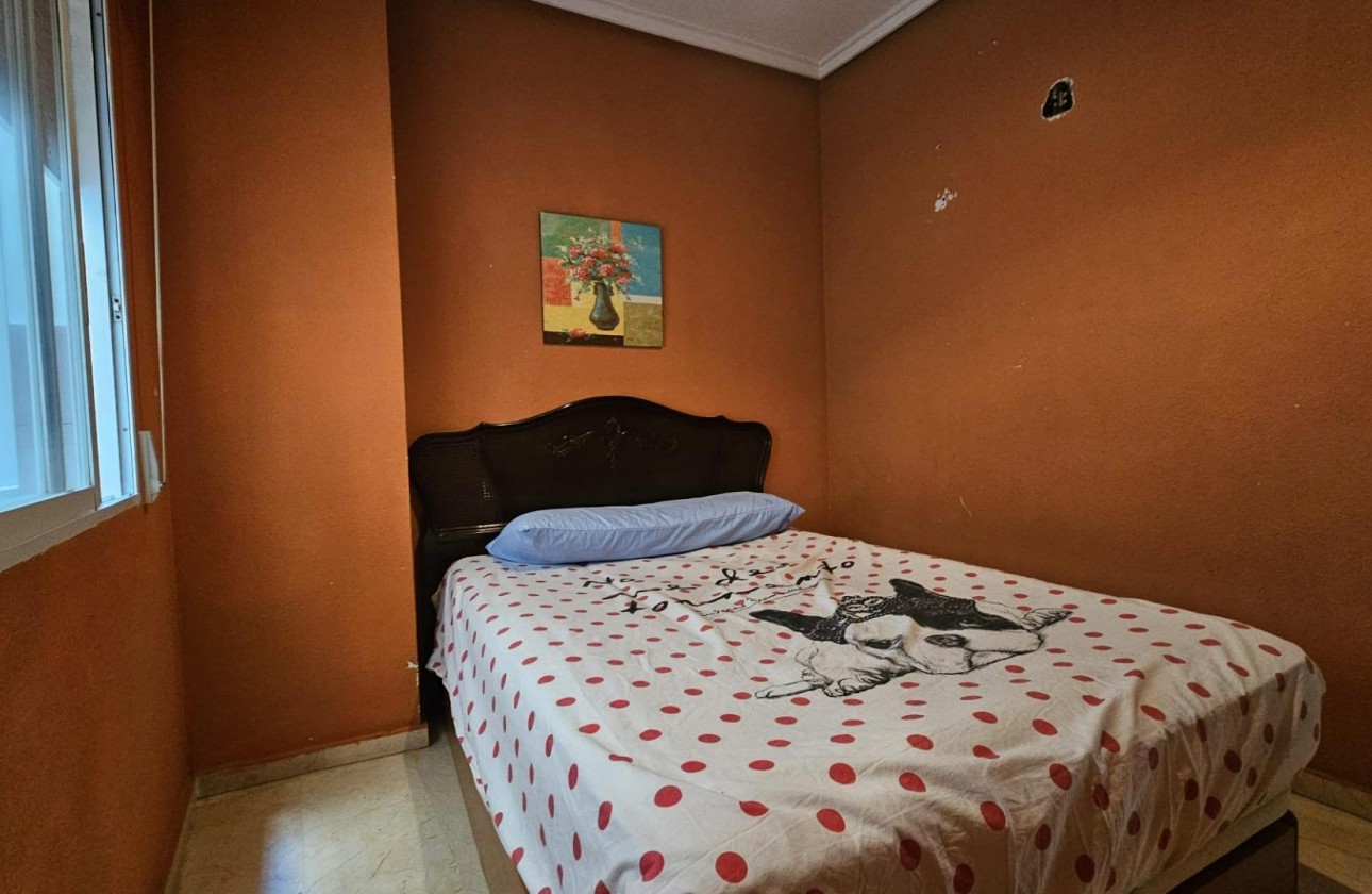 Resale - Apartment / flat - Torrevieja - Playa de los Locos