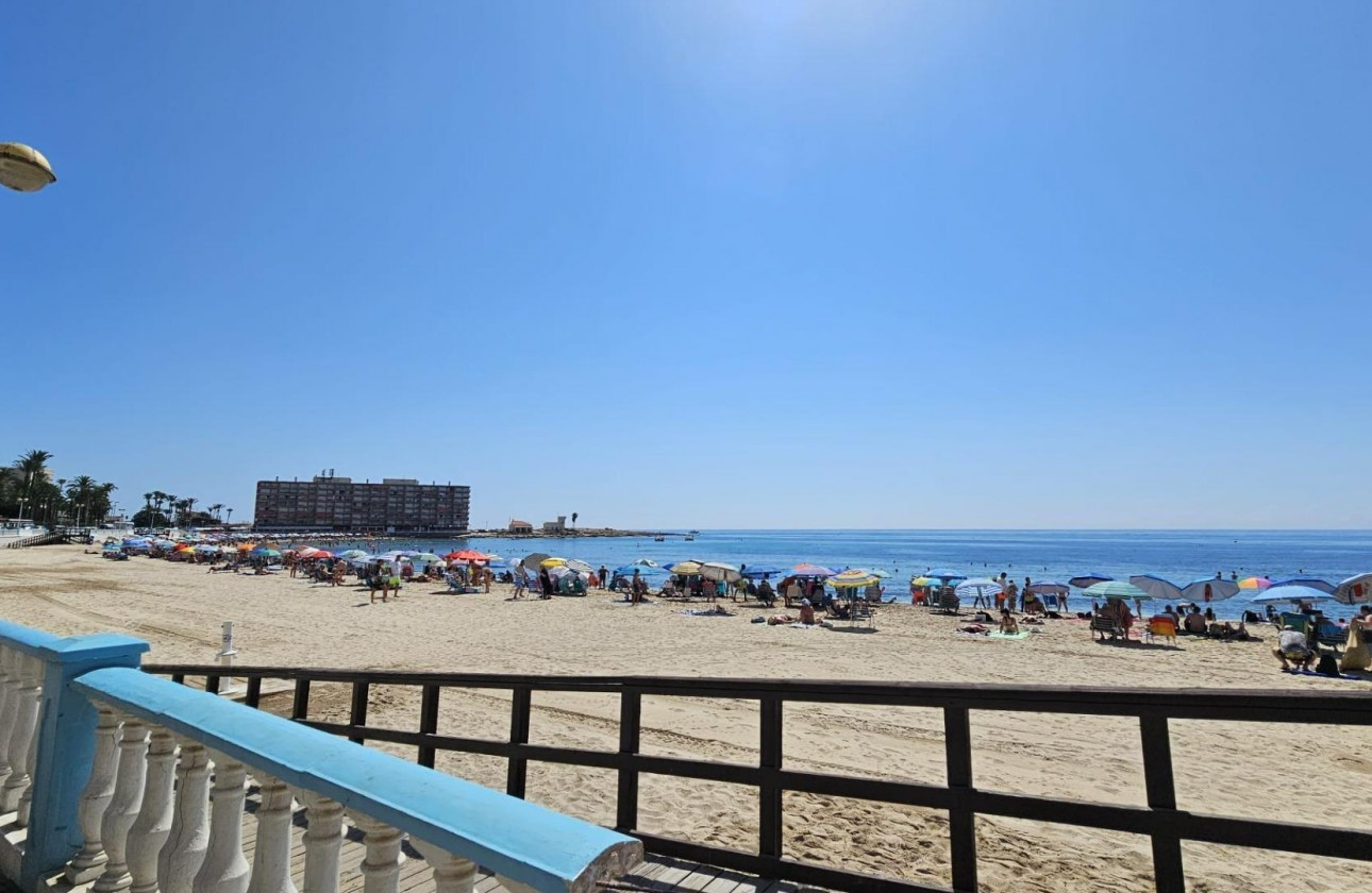Resale - Apartment / flat - Torrevieja - Playa de los Locos