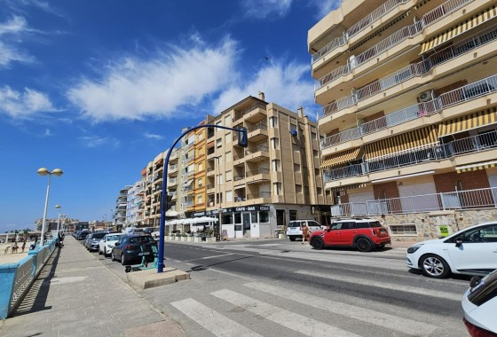 Resale - Apartment / flat - Torrevieja - Playa de los Locos