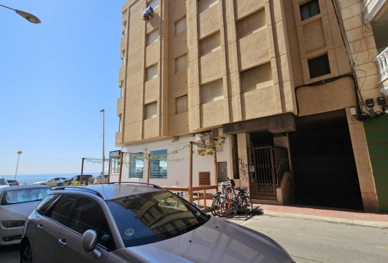 Resale - Apartment / flat - Torrevieja - Playa de los Locos