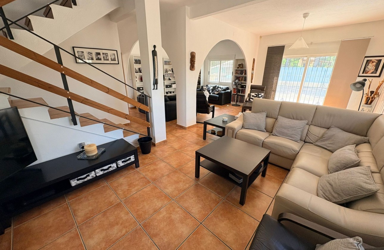 Revente - Villa - Cañadas de San Pedro - Inland