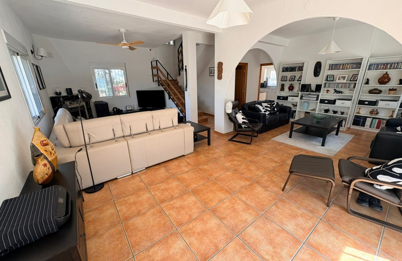 Revente - Villa - Cañadas de San Pedro - Inland