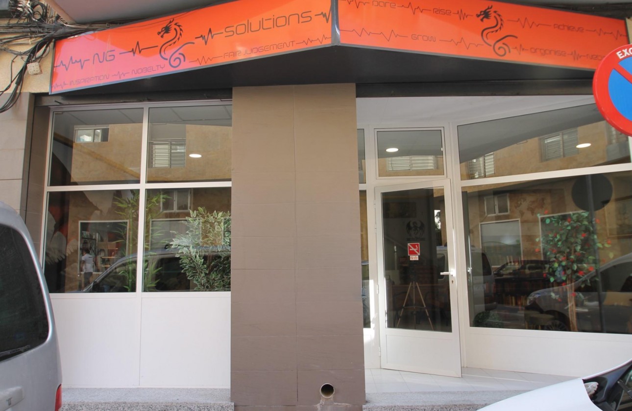 Reventa - Comercial - Torrevieja - Las Piscinas Naturales
