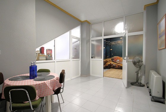 Reventa - Comercial - Torrevieja - Las Piscinas Naturales