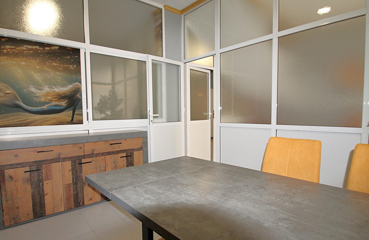 Reventa - Comercial - Torrevieja - Las Piscinas Naturales