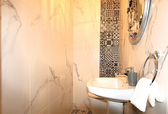 Reventa - Comercial - Torrevieja - Las Piscinas Naturales