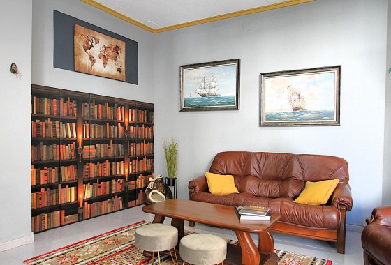Reventa - Comercial - Torrevieja - Las Piscinas Naturales