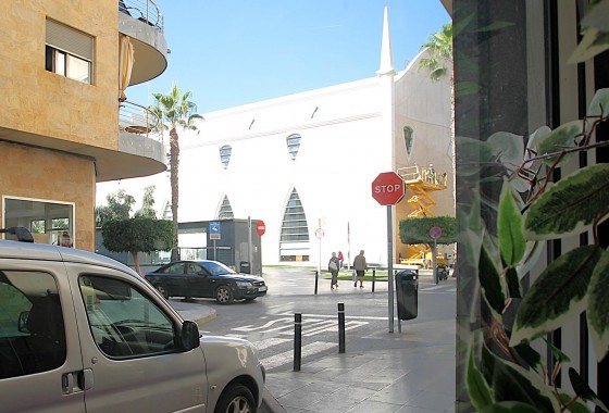 Reventa - Comercial - Torrevieja - Las Piscinas Naturales